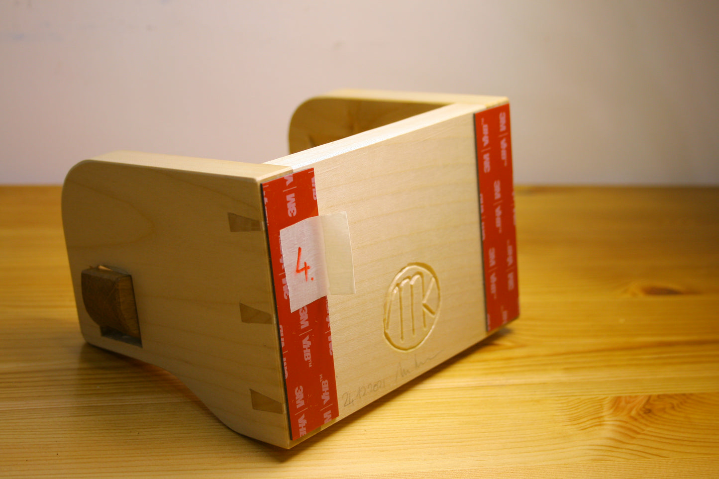 Sycamore toilet paper holder Nr.4