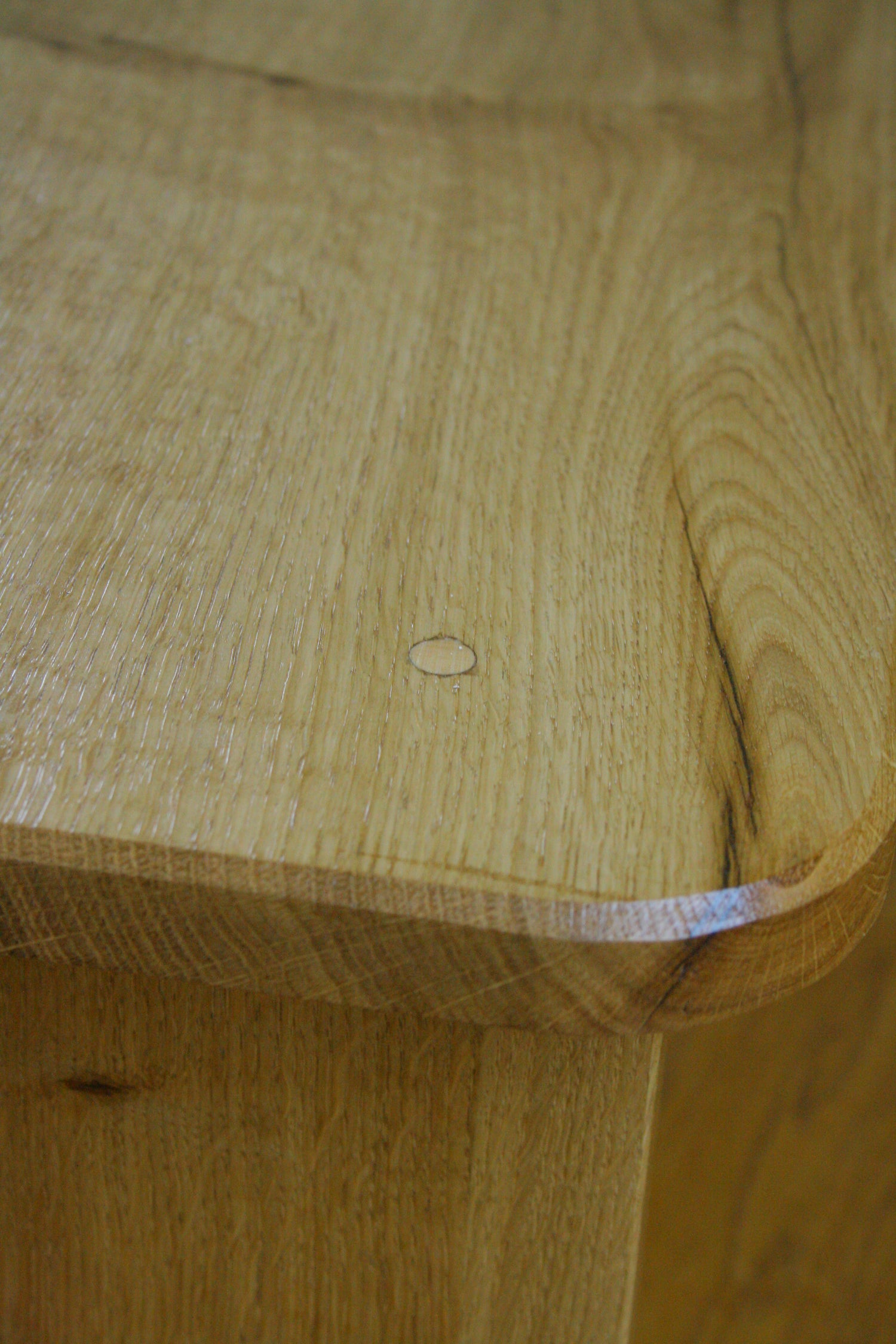 Sycamore dowel in seat